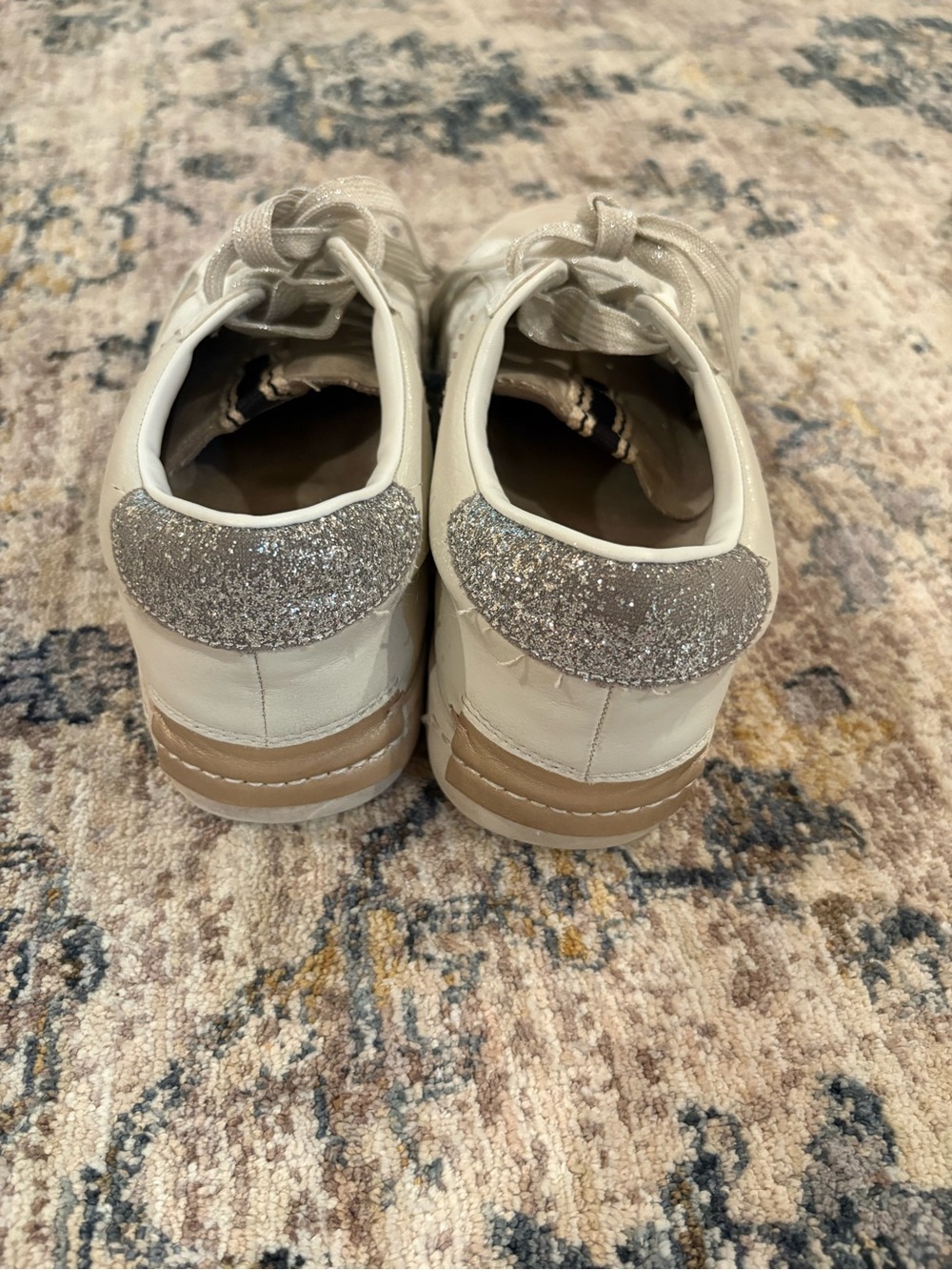 Shu Shop Low-Top Lace-Up Sneakers White Silver Beige Size 7 - Picture 4 of 5